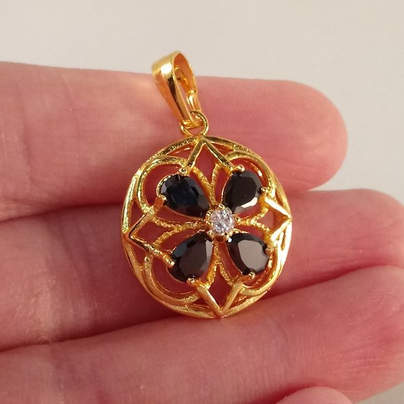 18K Yellow Gold Filled Flower Black Onyx Diamond Zircon Carved Necklace Pendant - Picture 4 of 9